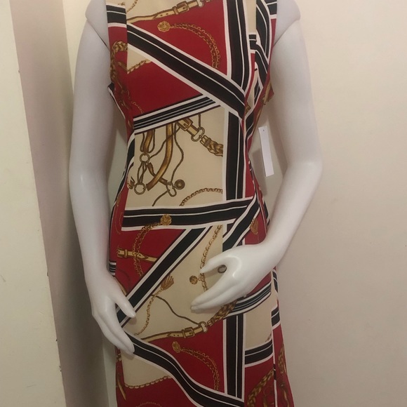 Sleeveless smart multi color patterned dress. - Picture 6 of 8